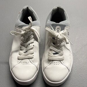 White On Running women’s Shoes Size 7.5
